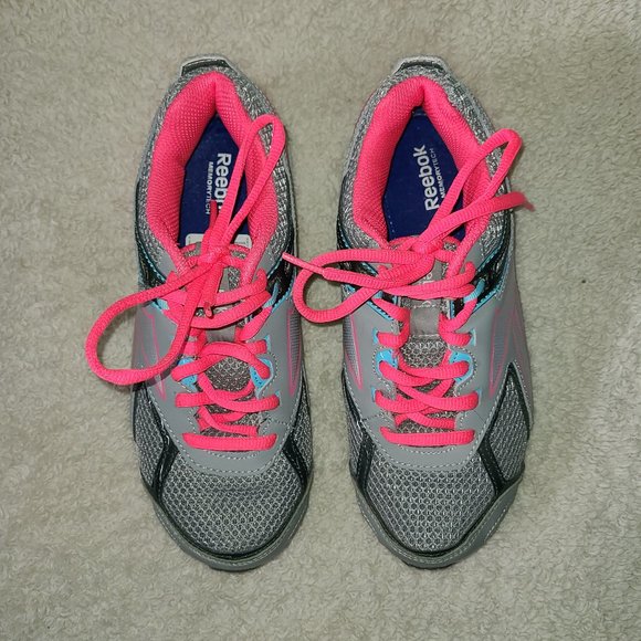 Reebok Quickchase Athletic Running Shoes - Picture 2 of 9